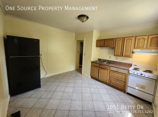 1051 Betty Dr, Winston Salem, NC 27107