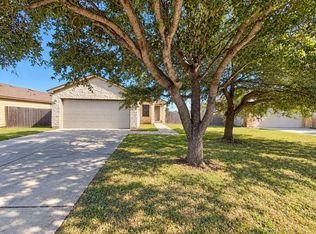 230 New Country Rd, Kyle, TX 78640