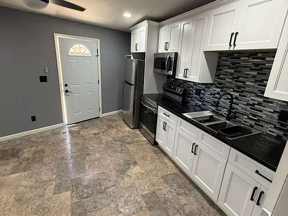 3rd image of 2980 Betsy Way