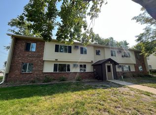 Eastown - 365-395 2nd Ave NE, Wells, MN 56097
