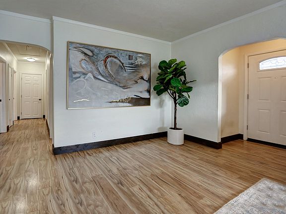 5th image of 21 N Barker Rd