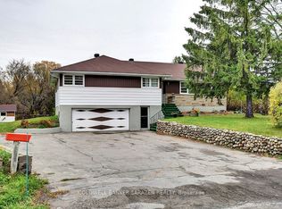 5495 Bank St, Ottawa, ON K1X1G9