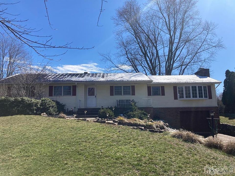 1st image of 22 Gravel Hill Spotswood Rd