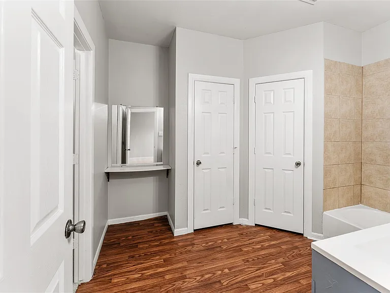 9610 Buffum St #B — Photo 18