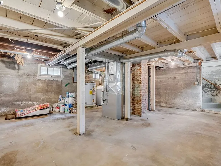 6351 NE 34th Ave — Photo 15