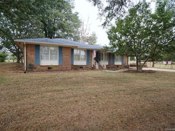 493 Buffalo Shoals Rd, Lincolnton, NC 28092