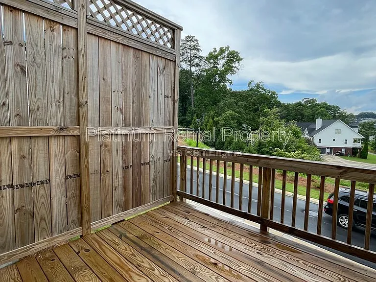 5221 Riden Ct — Photo 44