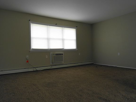5th image of 607 Jamaica Blvd