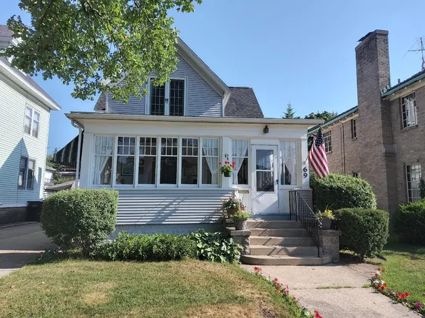 69 W 12th St, Holland, MI 49423