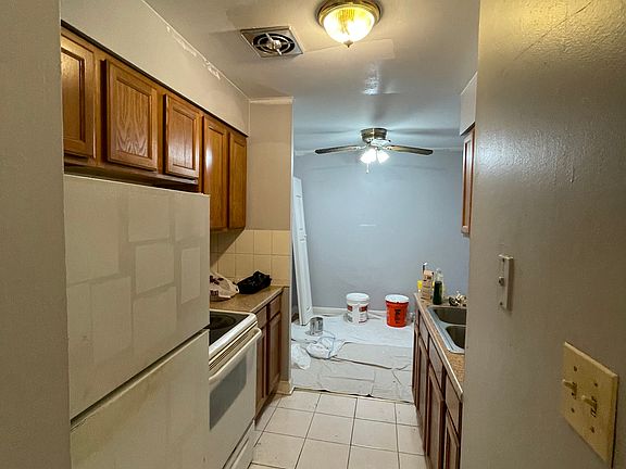 5th image of 5920 N Kenmore Ave APT 317