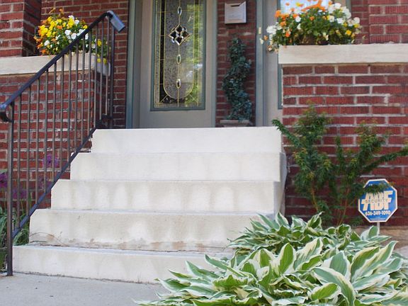 2nd image of 2918 S Compton Ave #2918
