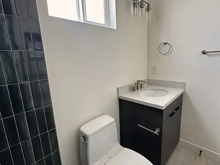 5021 72nd St #5023 — Photo 9