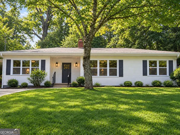 131 Mountain View Dr, Gainesville, GA 30501