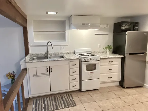 18041 Virginia Dr #B, Los Gatos, CA 95033