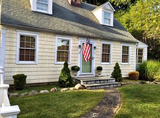57 Richmond Hill Rd, New Canaan, CT 06840