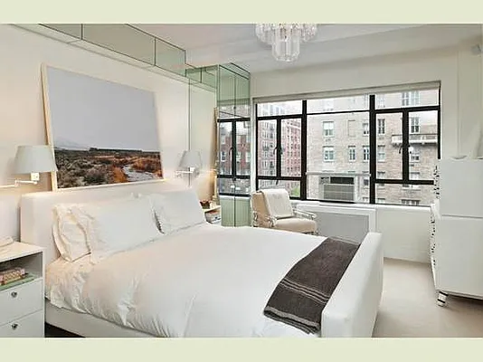 Sold by Stribling | media 13