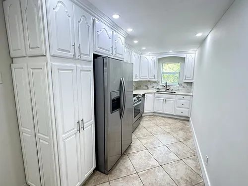 853 SE 4th Ct #9 Photo 1