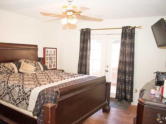 5th image of 613 De Las Flores St