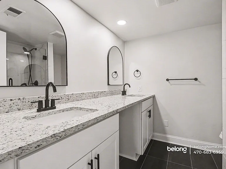 6851 Roswell Rd #O26 — Photo 7