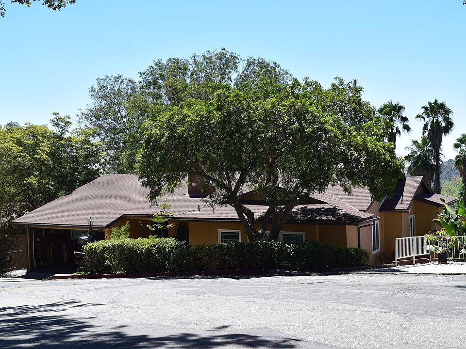 1st image of 415 Alta Vista Ave