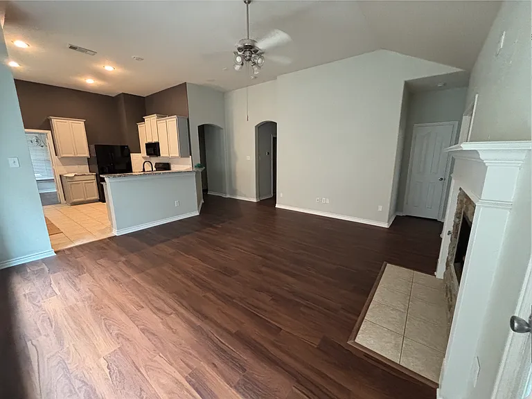 Living / kitchen