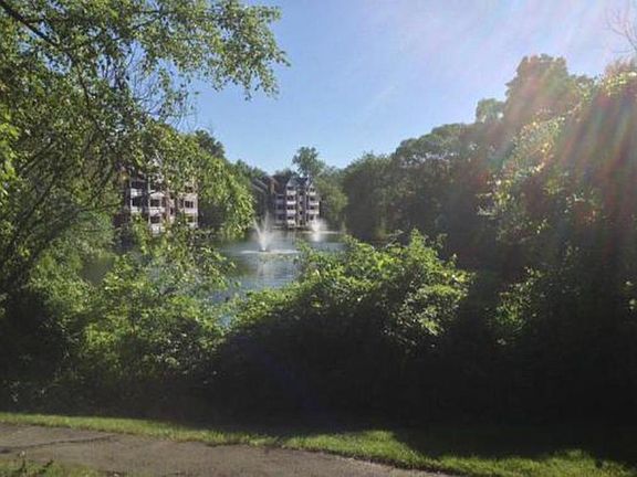 3rd image of 7592 Lakeside Village Dr APT H