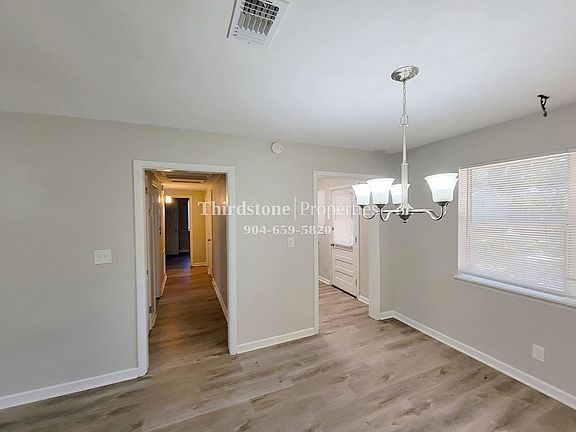 4th image of 1048 Underhill Dr