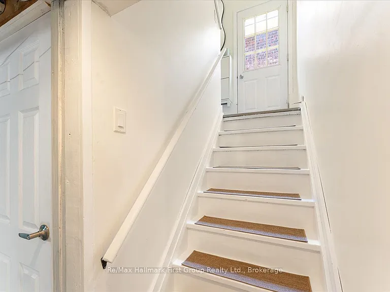 121 Ribblesdale Dr — Photo 21