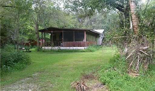 2nd image of 953 Baron Rd