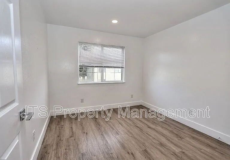 10524 Croetto Way #3 — Photo 51
