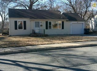 533 N Woodland Rd, Olathe, KS 66061