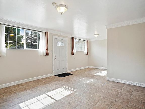 4th image of 227 Garner Dr