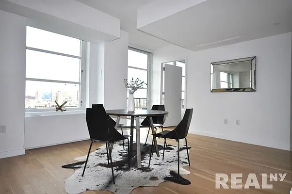 Rented by REAL New York | media 6