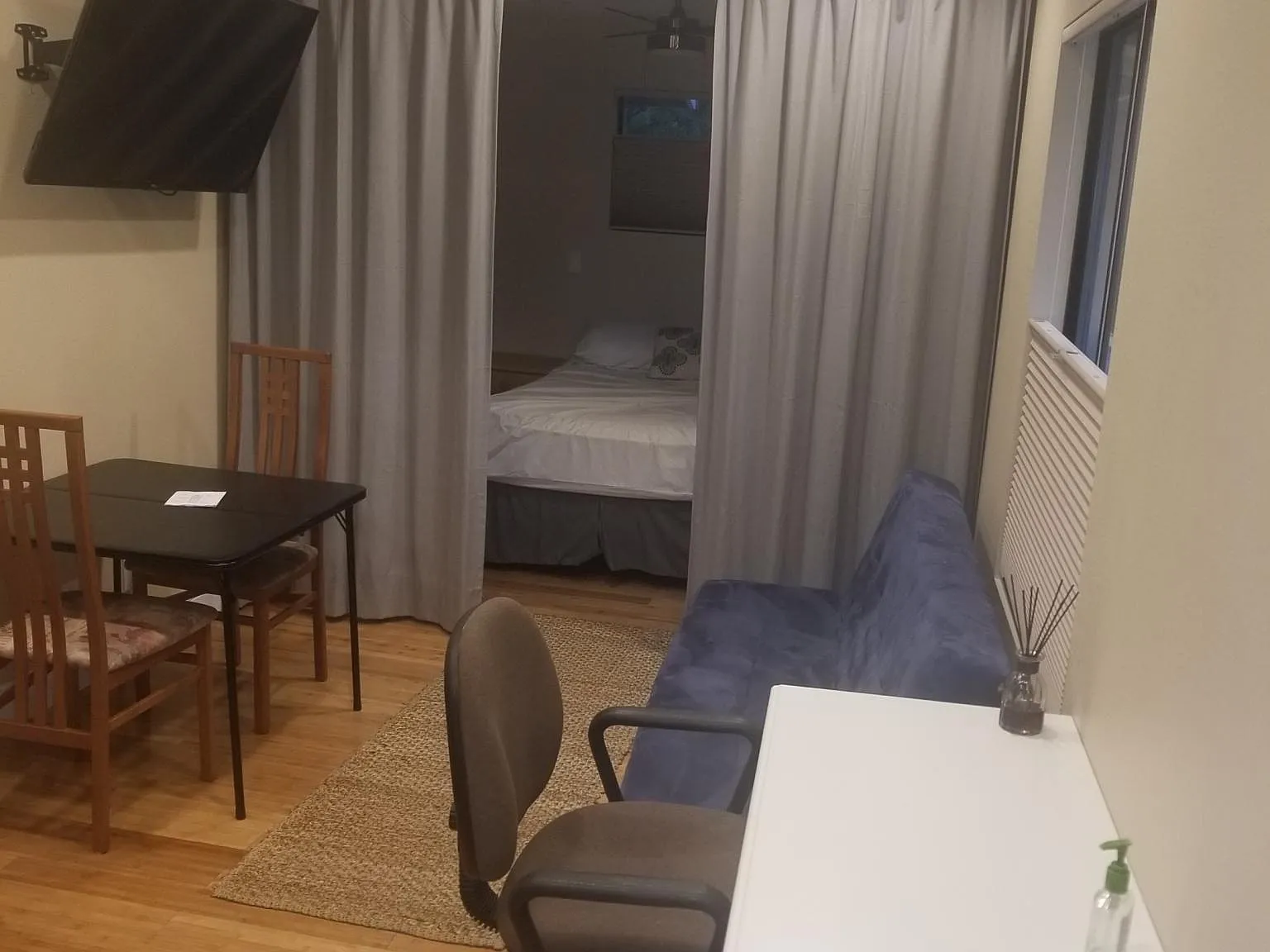 Studio, 300 sqft, $3,000 — Photo 2