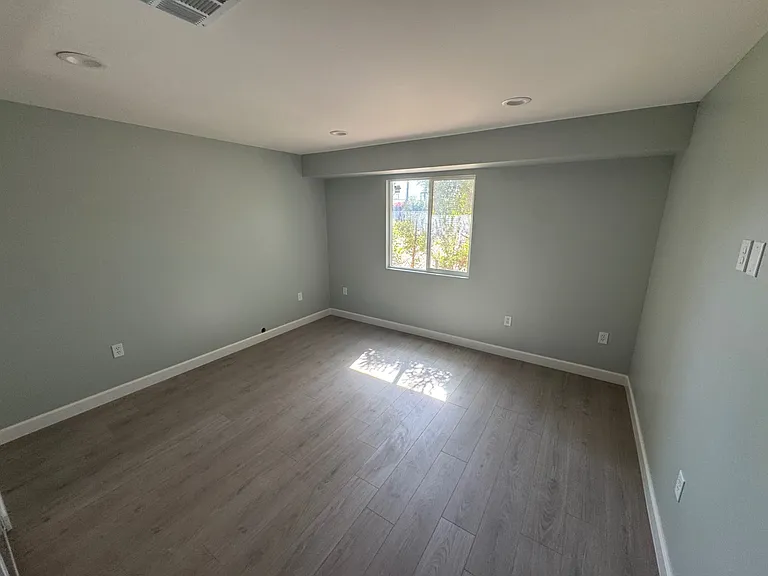 16659 Nordhoff St — Photo 14