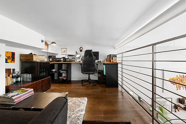 Rented by SERHANT. | media 27