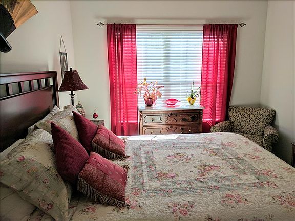 4th image of 3628 Solana Cir
