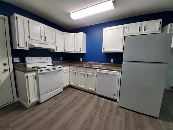 3rd image of 1976 Wagner St NW APT C