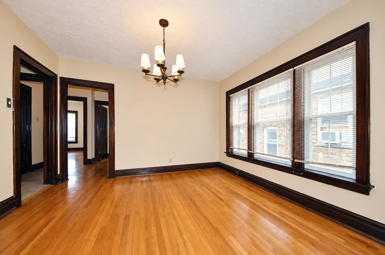 3 bed, 1498 sqft, $1,700 — Photo 4