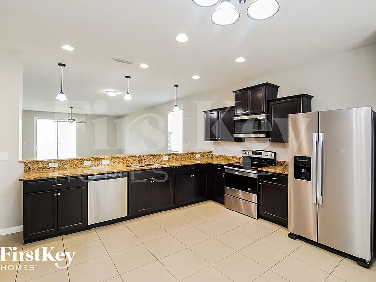 3310 Hidden Meadows Ct — Photo 8