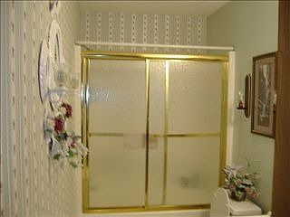 3rd image of 102 Donna Hts