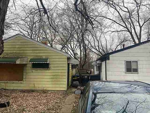 15707 Hazelton