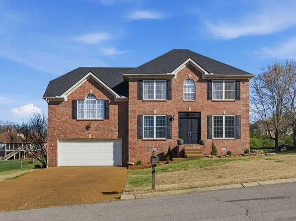 110 Huntington Pl, Hendersonville, TN 37075