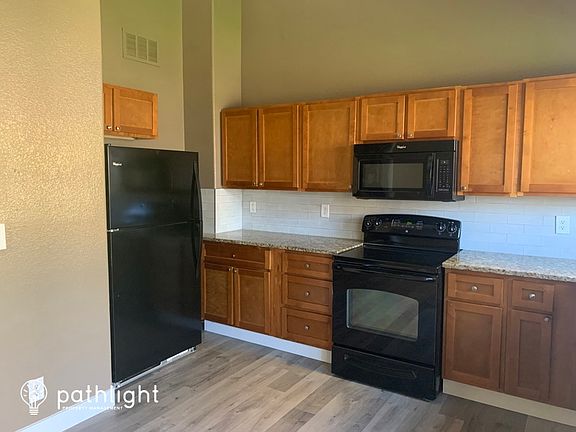 4th image of 9687 Lansing Cir