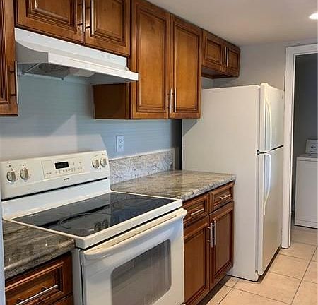 3rd image of 10515 NW 37th St