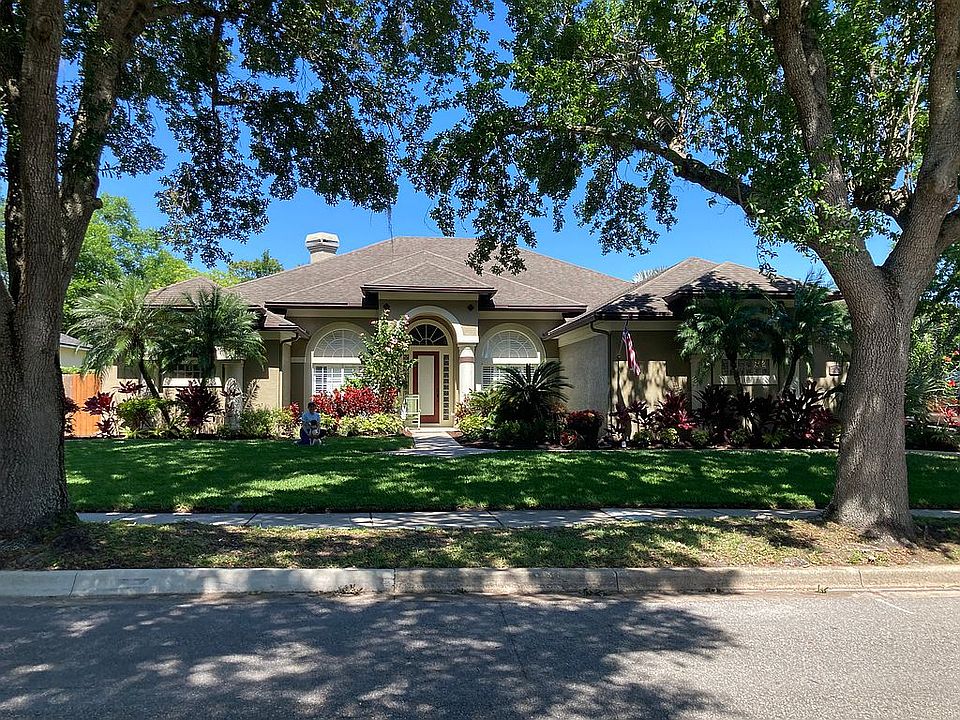 1st image of 880 Royalwood Ln
