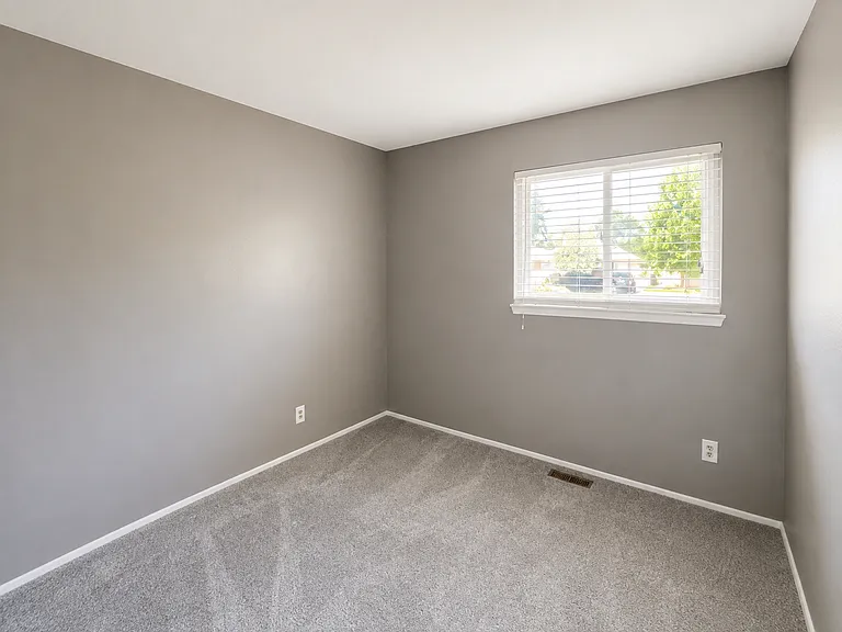 31846 Regal Dr — Photo 16
