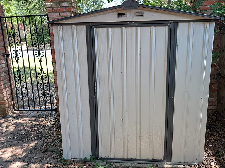 Additional (hidden out-of sight) Outdoor Storage