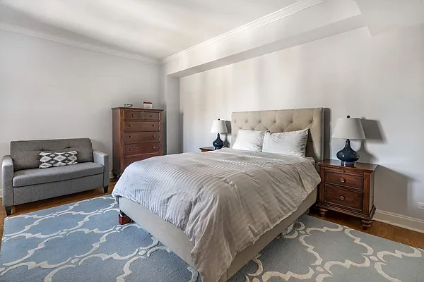 Sold by Compass | media 5