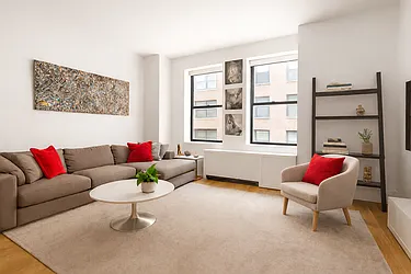 71 Nassau Street #6B image 1 of 6